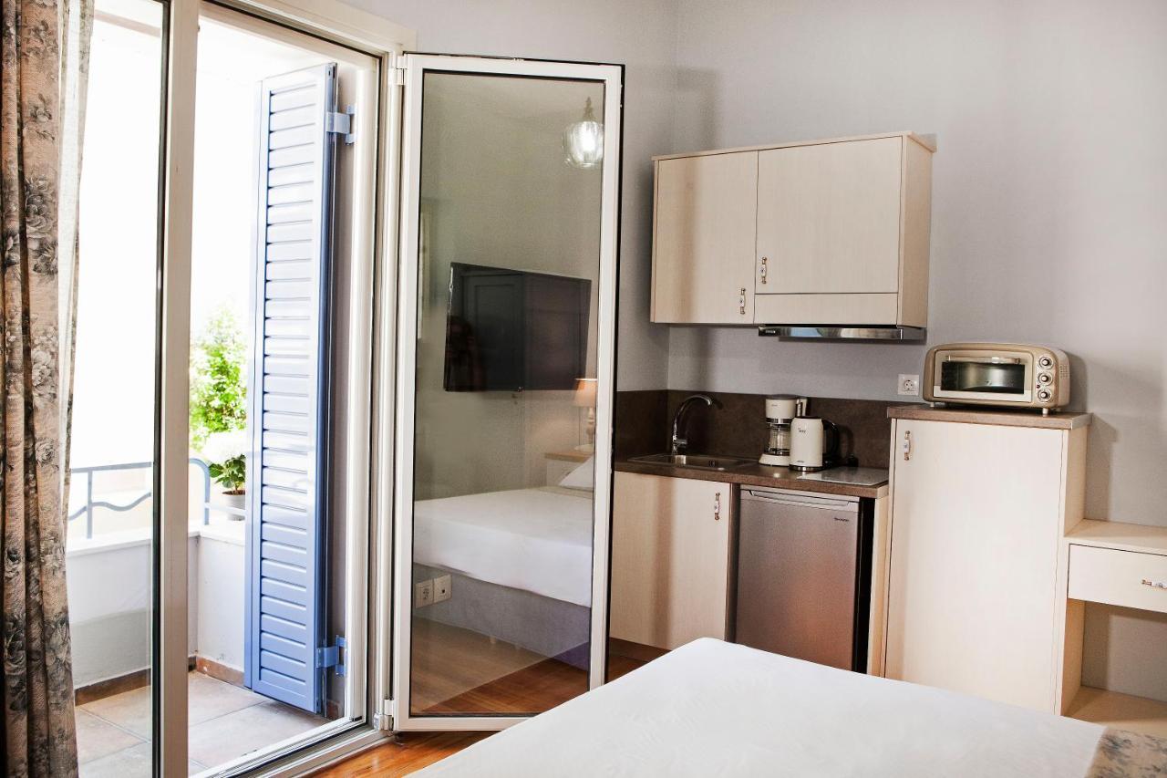 Lovely 1St Fl. Apt, With Balcony In Pagrati أثينا المظهر الخارجي الصورة