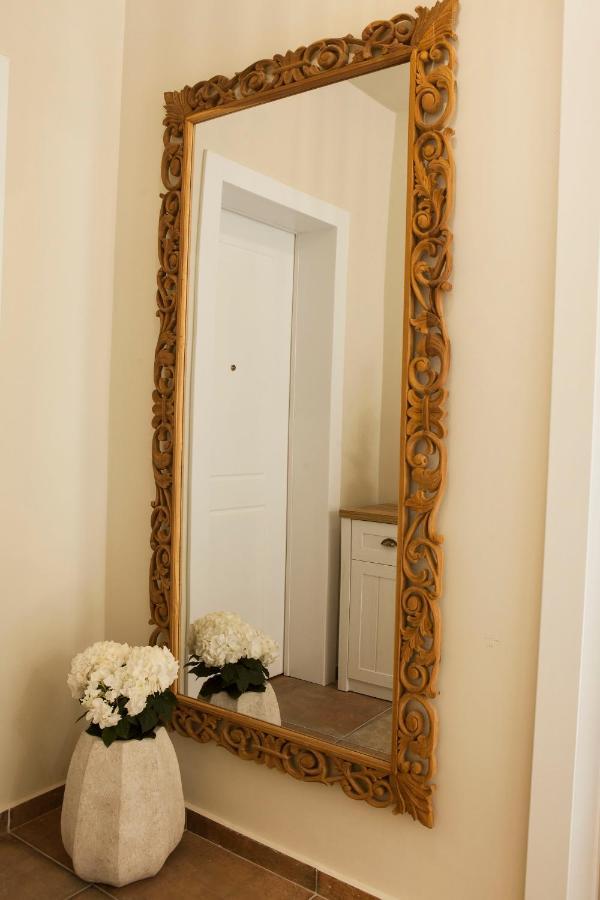 Lovely 1St Fl. Apt, With Balcony In Pagrati أثينا المظهر الخارجي الصورة