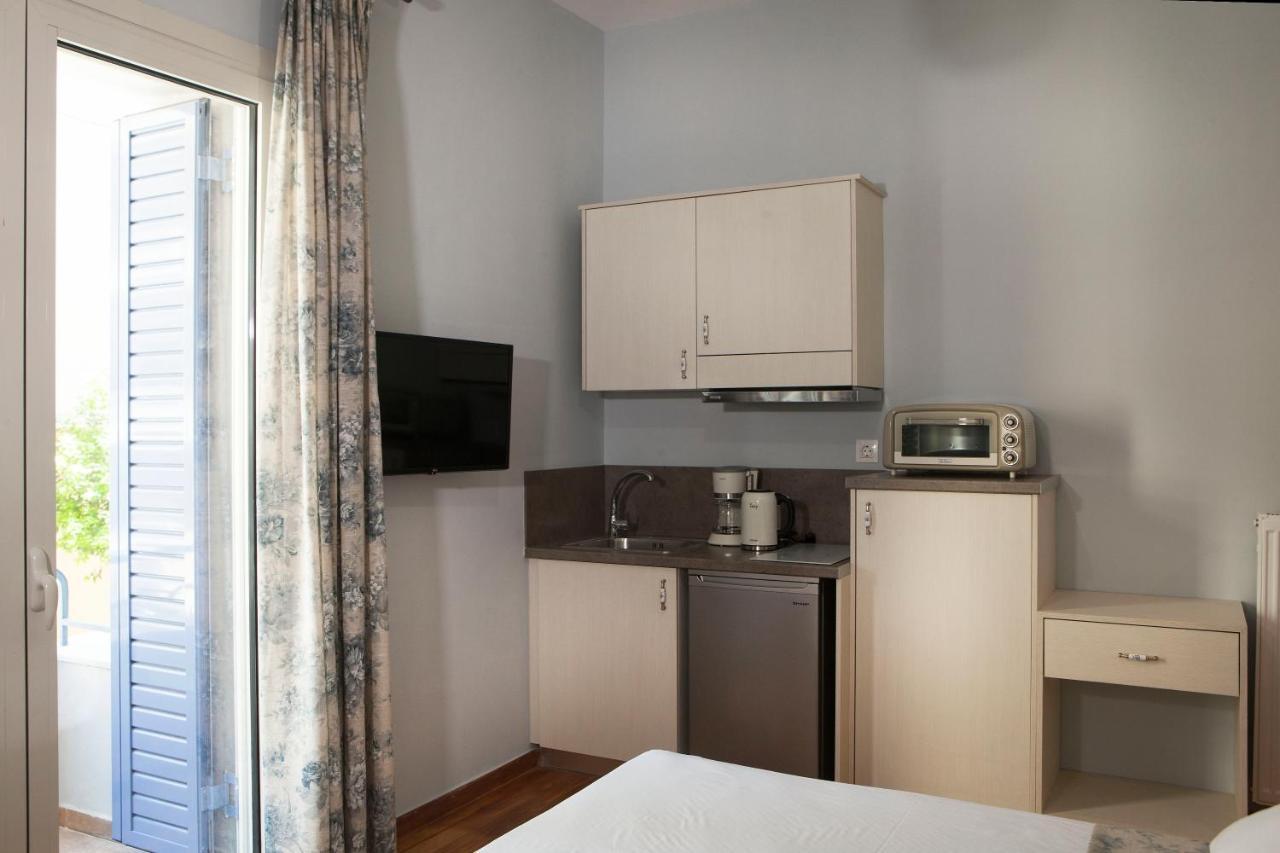 Lovely 1St Fl. Apt, With Balcony In Pagrati أثينا المظهر الخارجي الصورة